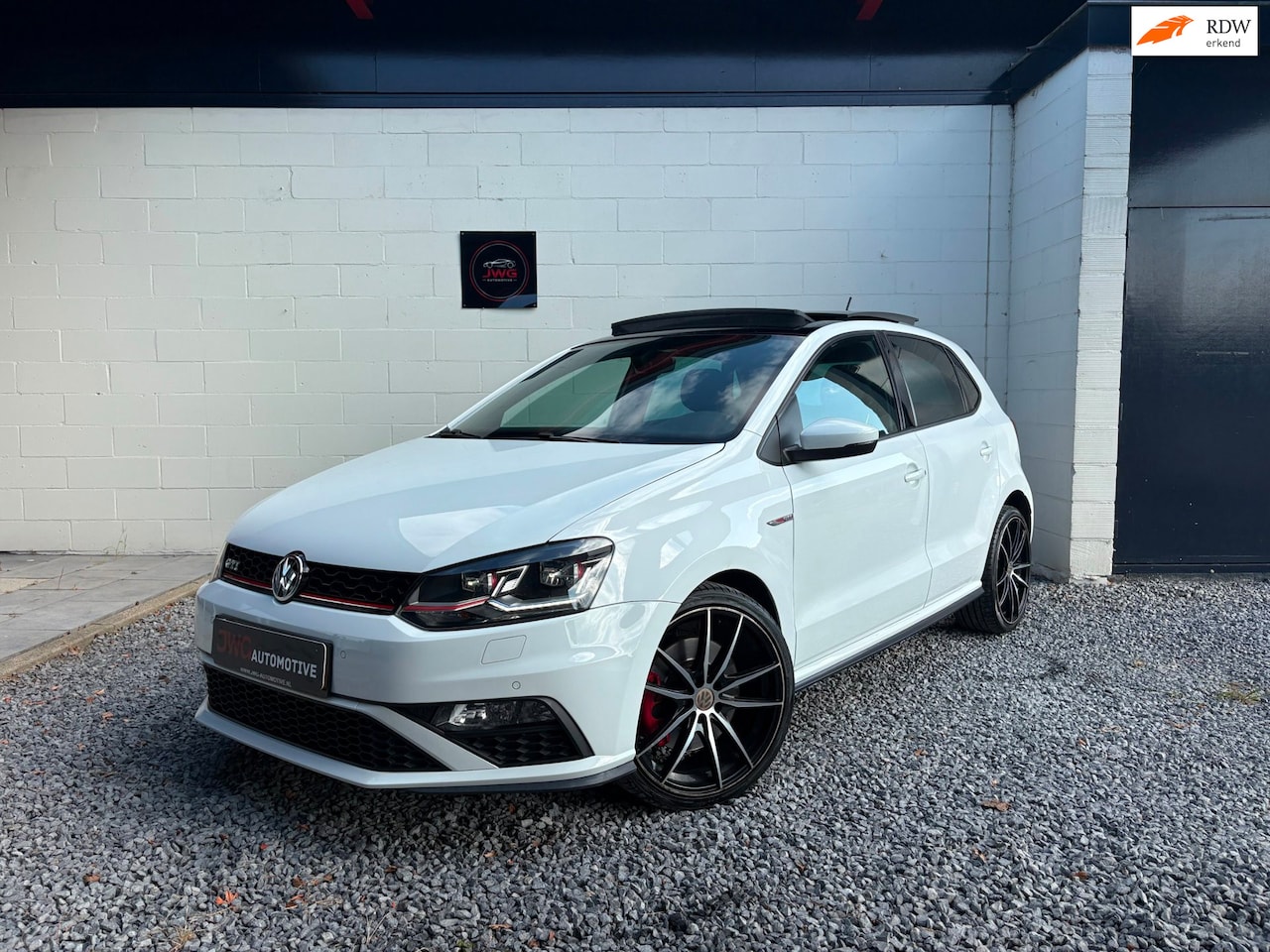 Volkswagen Polo - 1.8 TSI GTI Kleppensysteem/Pano/Led/DSG/Navi - AutoWereld.nl