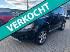 Mitsubishi Outlander - 2.0 DI-D Intense+ APK - AIRCO - N.A.P.
