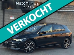 Volkswagen Golf - 1.5 eTSI Oranje Edition IQ.Led Pano Sfeer HUD ACC