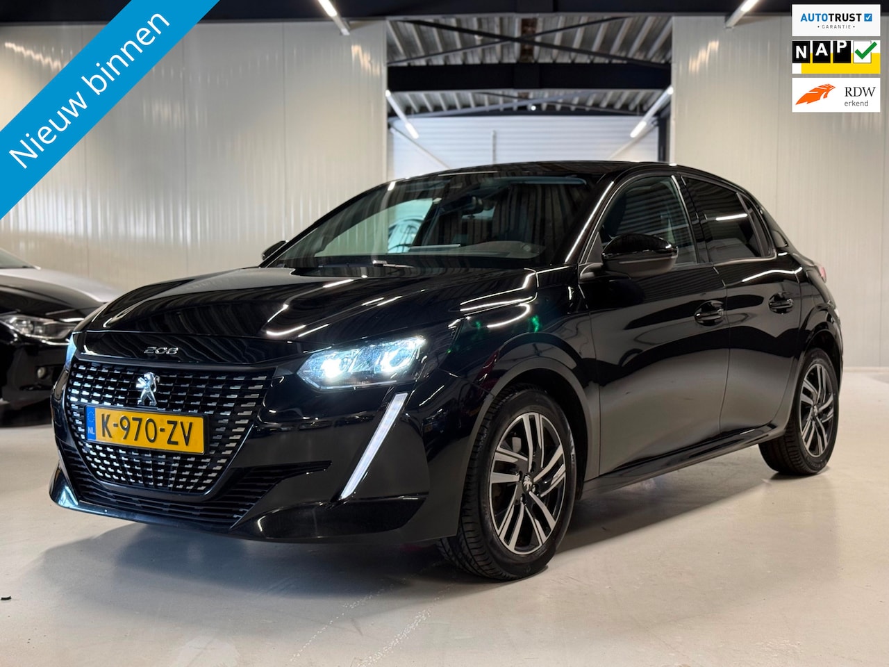 Peugeot 208 - 1.2 101PK Allure Pack Naigatie|Led verlichting!! - AutoWereld.nl