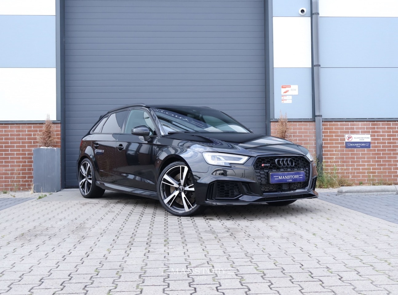 Audi A3 Sportback - 2.5 TFSI RS 3 quattro 2.5 TFSI RS 3 quattro - AutoWereld.nl