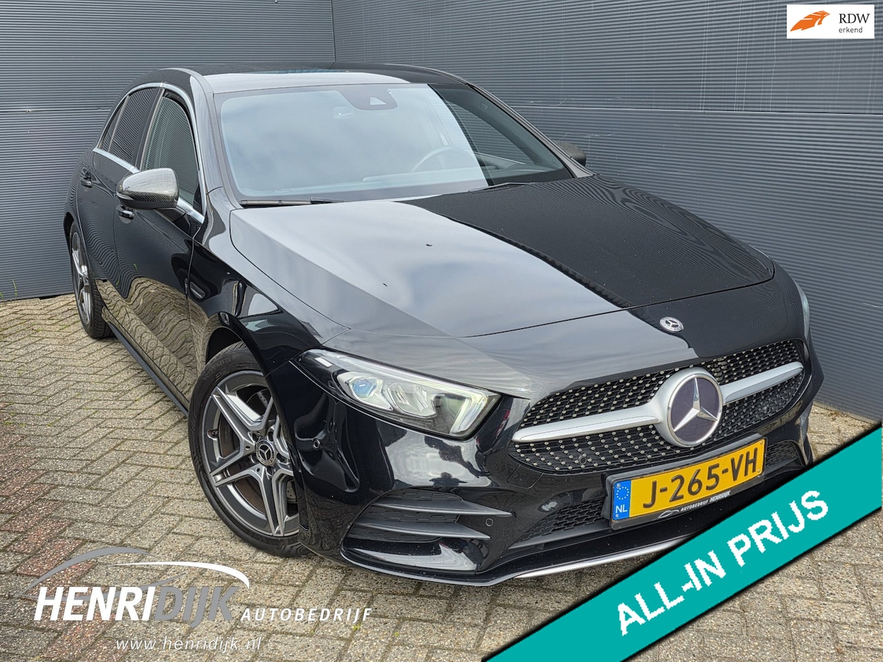 Mercedes-Benz A-klasse - 250 Advantage AMG Widescreen / Trekhaak / Virtual / Navi / LED / 18'' LMV - AutoWereld.nl