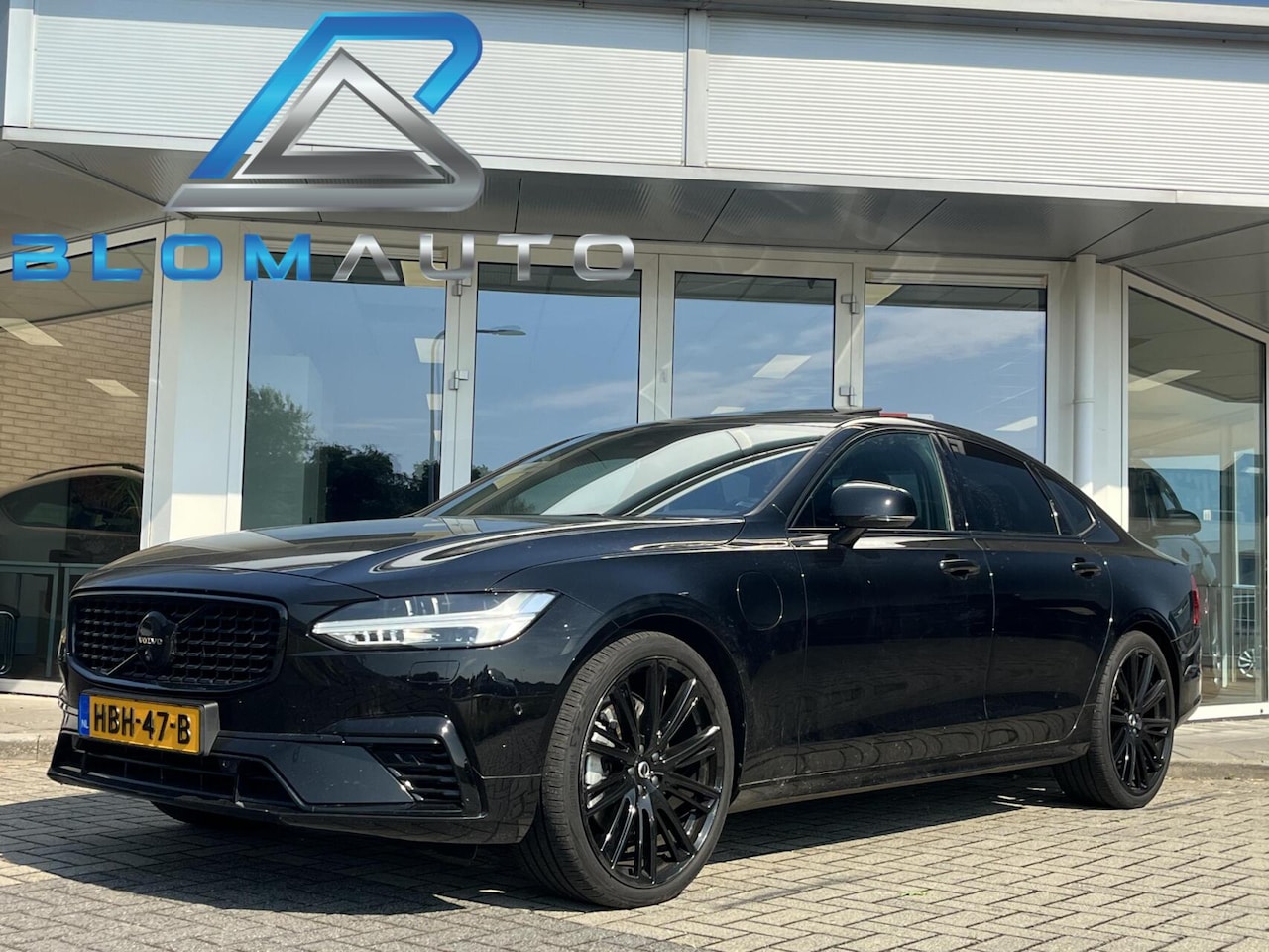 Volvo S90 - 2.0 T8 AWD 456PK Ultimate Dark LONG RANGE PANO+360 - AutoWereld.nl