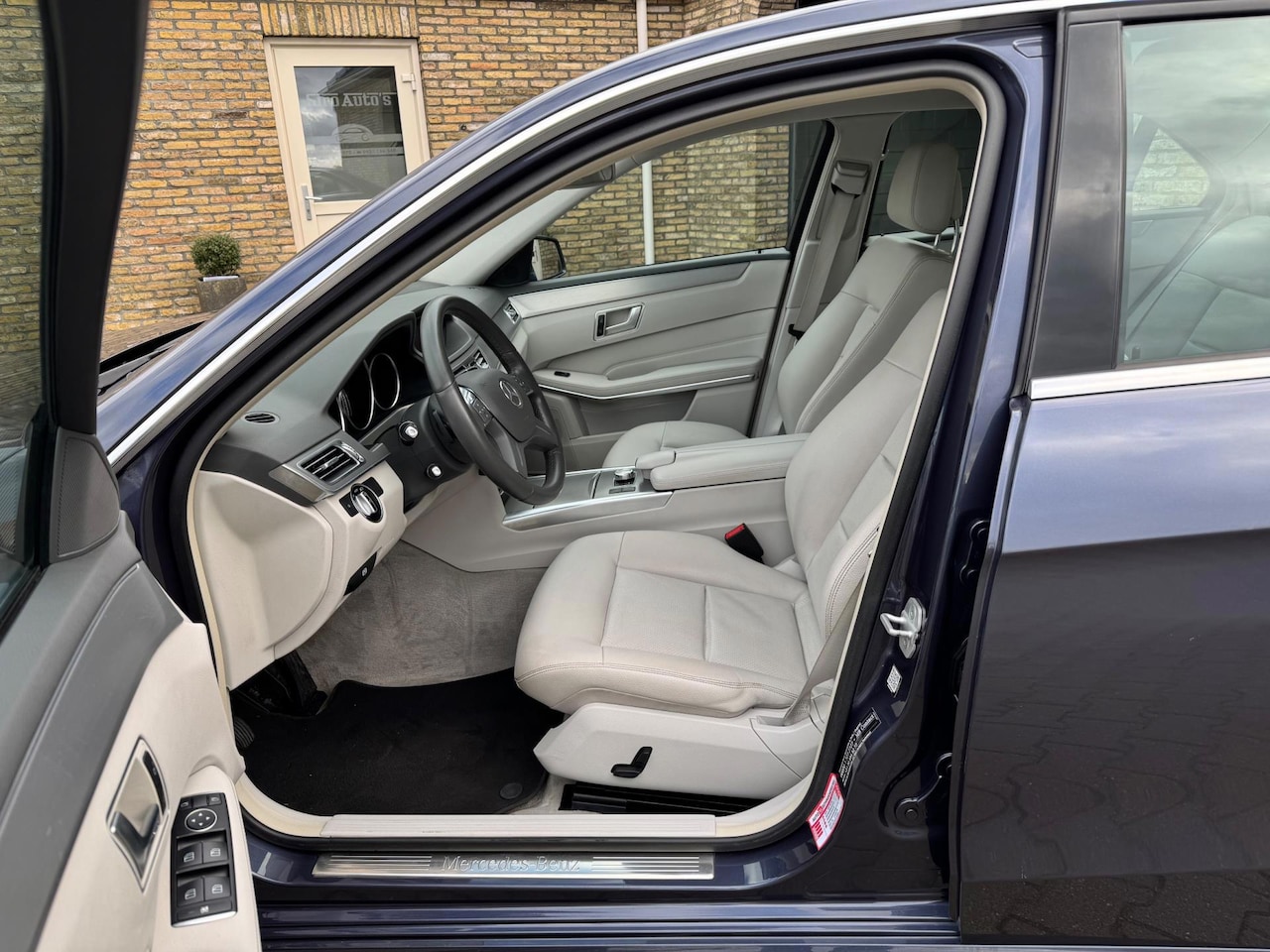 Mercedes-Benz E-klasse - 300 BlueTEC HYBRID Ambition Automaat slechts 128452 km - AutoWereld.nl