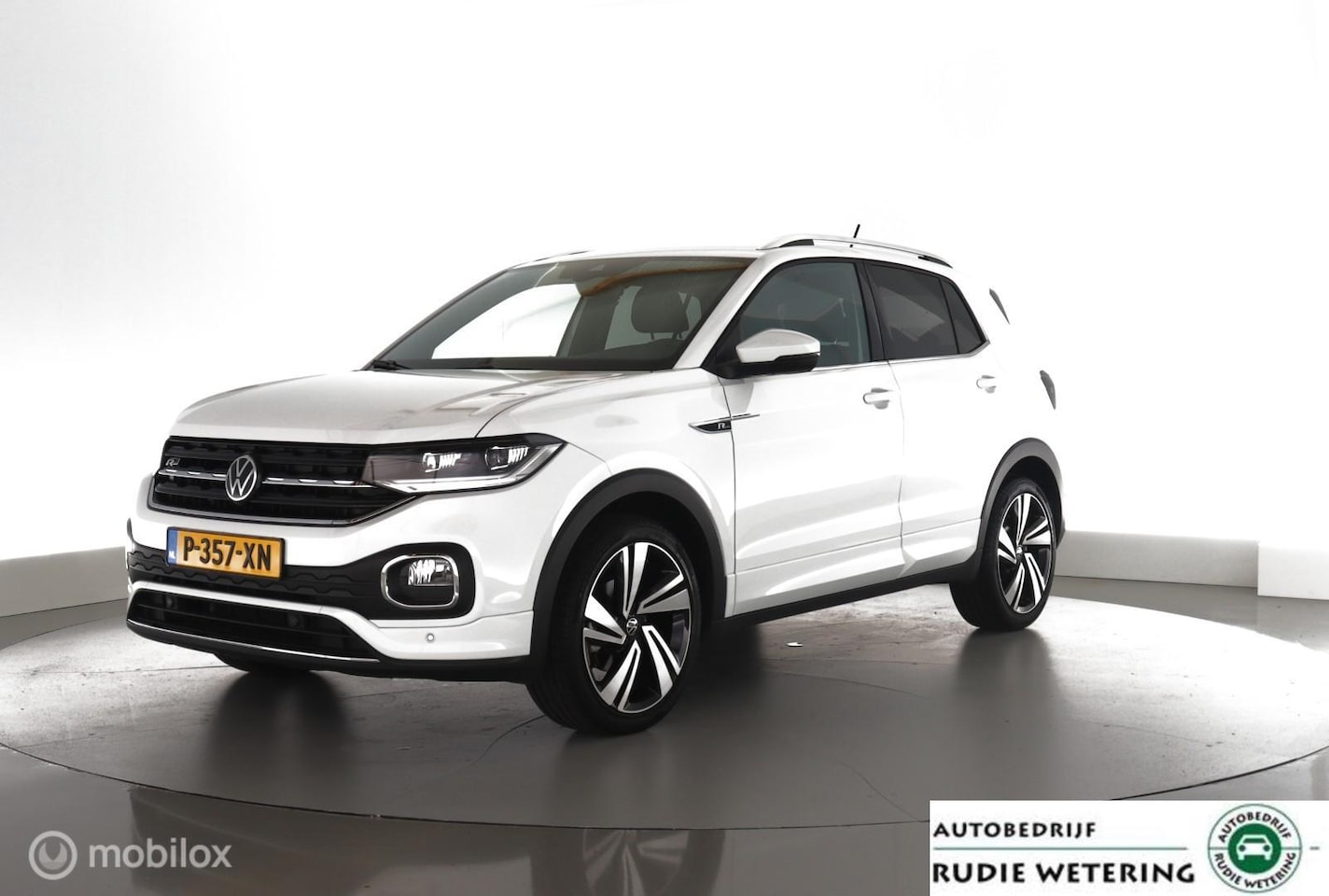 Volkswagen T-Cross - 1.0 TSI DSG7 R-Line NL-auto|led|nav|cam|keyless|acc|lmv18 - AutoWereld.nl