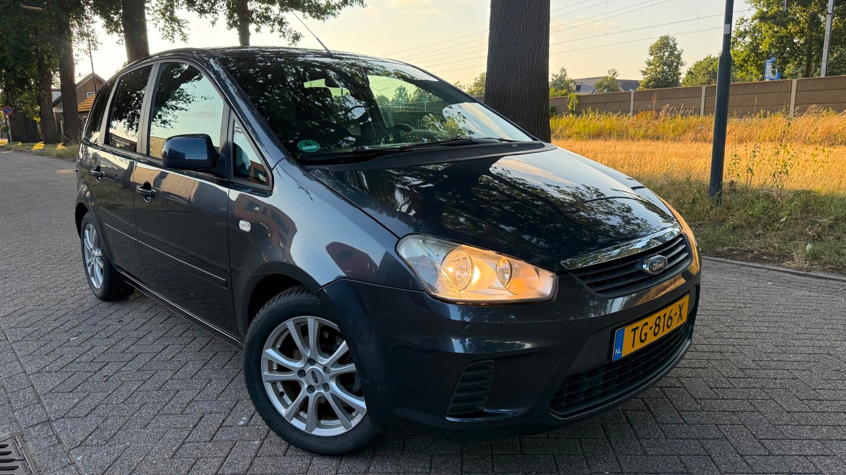 Ford C-Max - 1.8-16V Ghia 2009 APK IJSKOUDE AIRCO - AutoWereld.nl