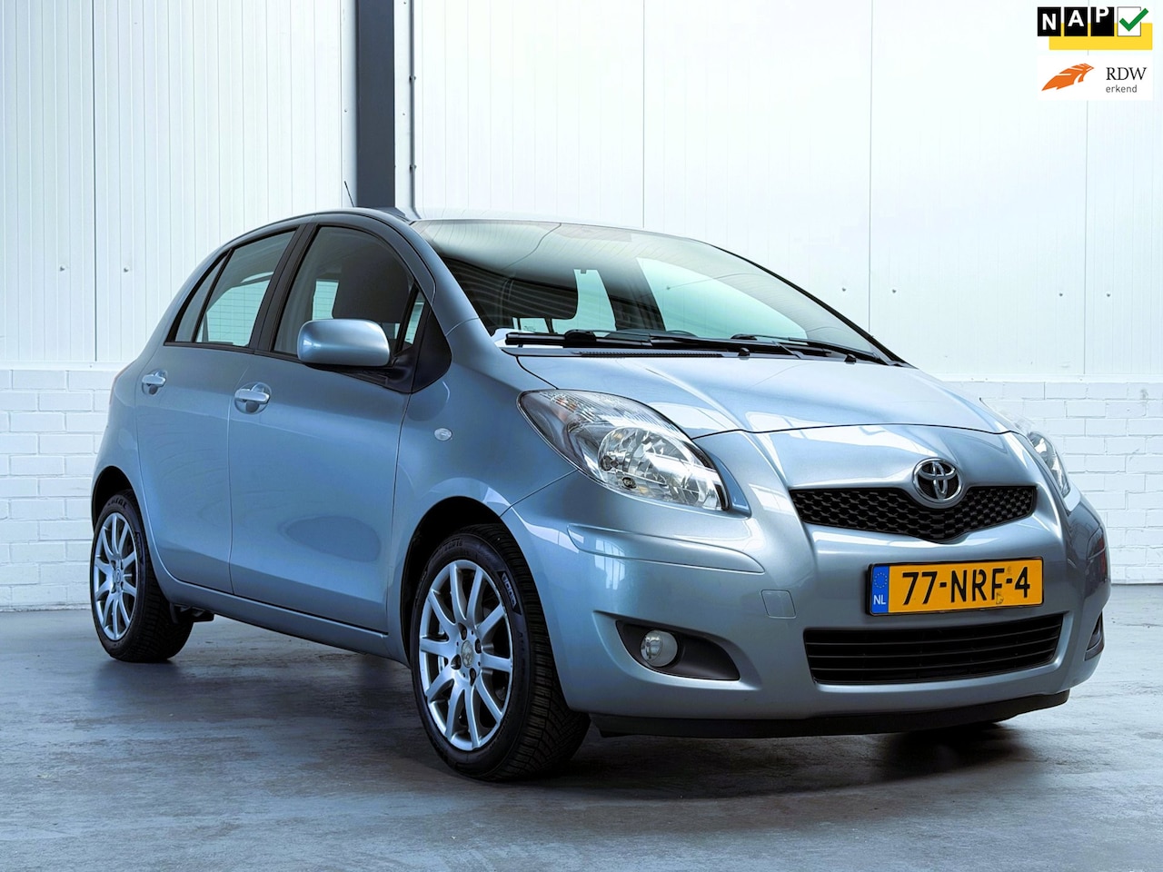 Toyota Yaris - 1.3 VVTi Aspiration 5DRS|Trekhaak|Klimaatregeling - AutoWereld.nl