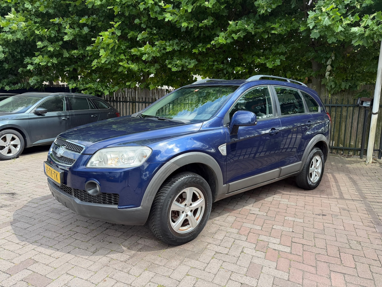 Chevrolet Captiva - 2.4 Intro Edition 2WD|Airco|Clima|Cruise|Leder|AllSeason Banden| - AutoWereld.nl