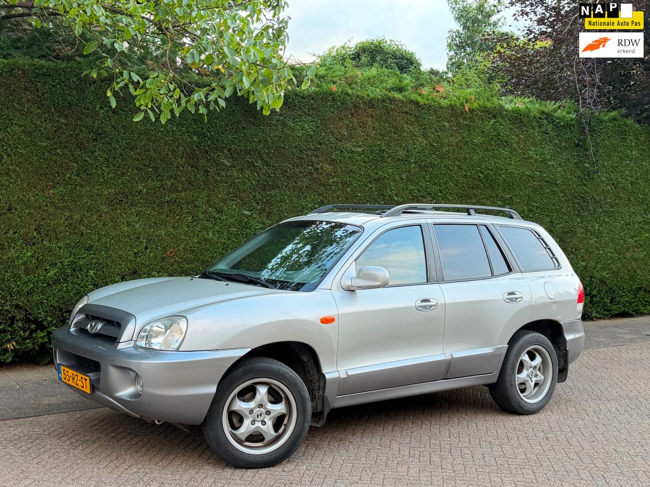 Hyundai Santa Fe - 2.0i-16V RIJDT GOED/INRUILKOOPJE - AutoWereld.nl