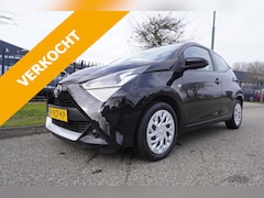 Toyota Aygo - 1.0 VVT-i 72pk 5D x-play Multi Media Parkeer Camera