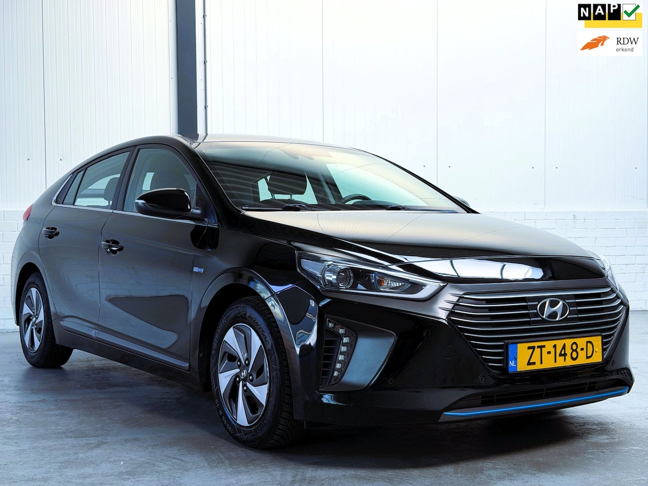 Hyundai IONIQ - 1.6 GDi Comfort|Infinity|Camera|Keyless - AutoWereld.nl