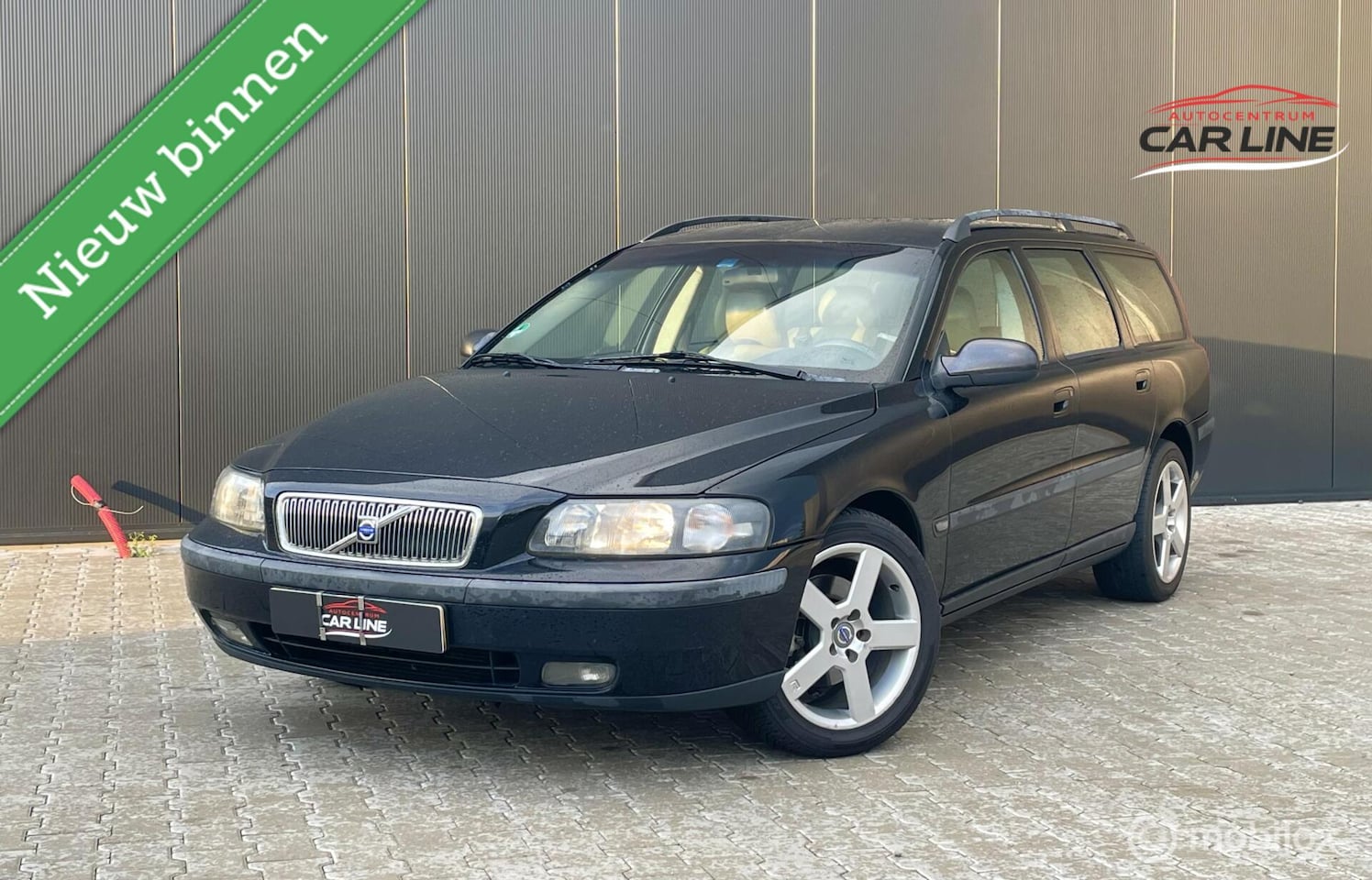 Volvo V70 - 2.4 Comfort Line|LEER|AUTOMAAT|NAP| - AutoWereld.nl