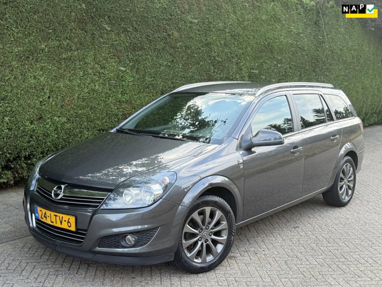 Opel Astra Wagon - 111 years Edition/Airco/PDC/Elek.Ram/Navi - AutoWereld.nl