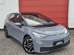 Volkswagen ID.3 - Life 58 kWh | SoH 89% | Carplay | Rijklaar inclusief 1 jaar BOVAG garantie