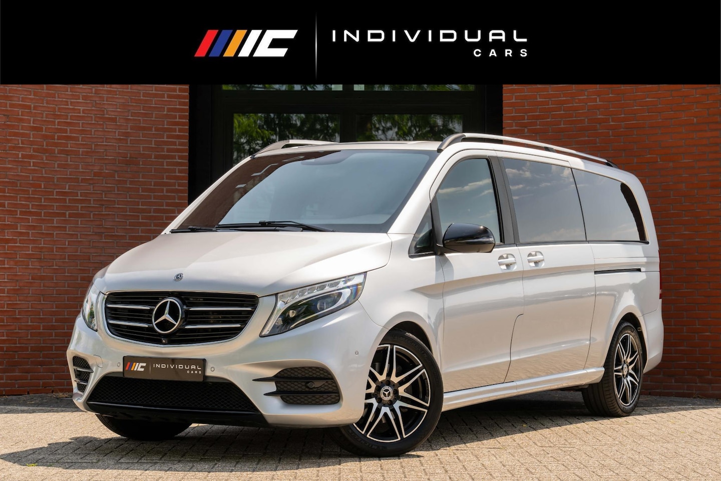 Mercedes-Benz V-klasse - 250d Extra Lang DC AMG Avantgarde Edition Orig NL - AutoWereld.nl