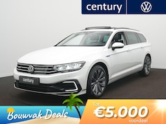 Volkswagen Passat - 1.4 TSI PHEV GTE Business Panorama schuifdak - LED - Navigatie - Camera - ACC- Ergo-comfor