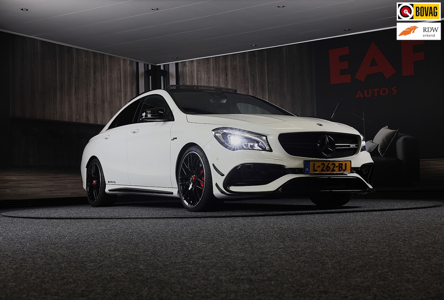 Mercedes-Benz CLA-Klasse - AMG 45 4MATIC Ambition / Schaalstoelen / Memory / Elek Stoelen / Cruise Control / Navi / O - AutoWereld.nl