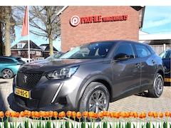 Peugeot 2008 - Benzine 100 Pk * TIP VAN DE CHEF * * Navigatie * Achteruitrij Camera * Climate & Cruise Co