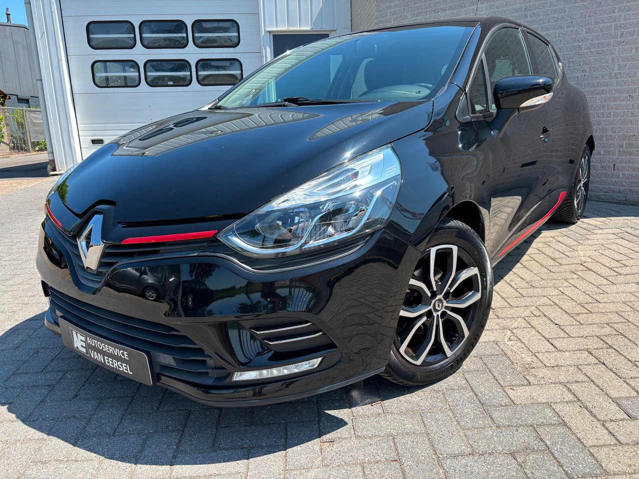 Renault Clio - 0.9 TCe Zen/ NAVI / AIRCO / LMV / 4-SEIZOENENBANDEN - AutoWereld.nl