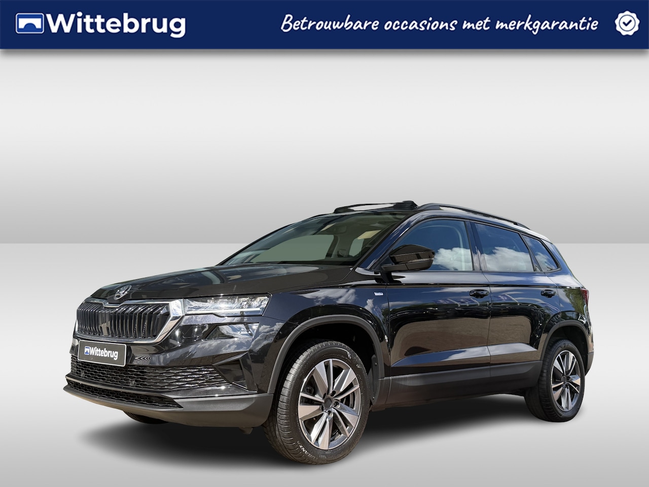 Skoda Karoq - 1.5 TSI DSG Ambition tour / Virtual cockpit / Panorama dak / 17'' LMV - AutoWereld.nl