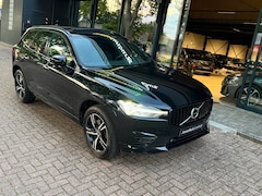 Volvo XC60 - 2.0 Recharge T6 AWD R-Design|Pano|Camera|CarPlay|Zwart-Zwart