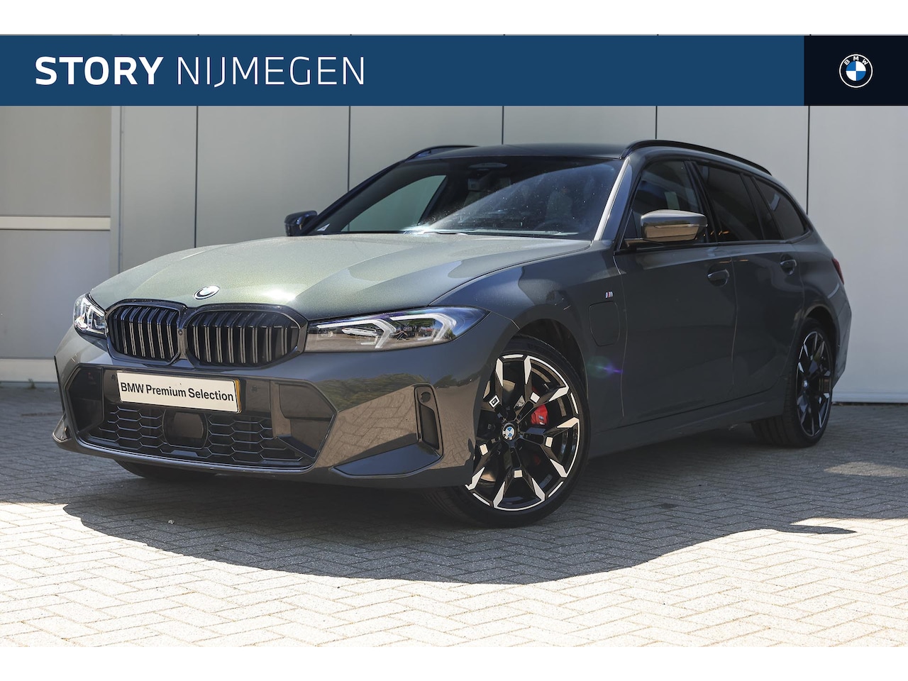 BMW 3-serie Touring - 330e High Executive M Sport Automaat / Trekhaak / Sportstoelen / Adaptieve LED / M Adaptie - AutoWereld.nl
