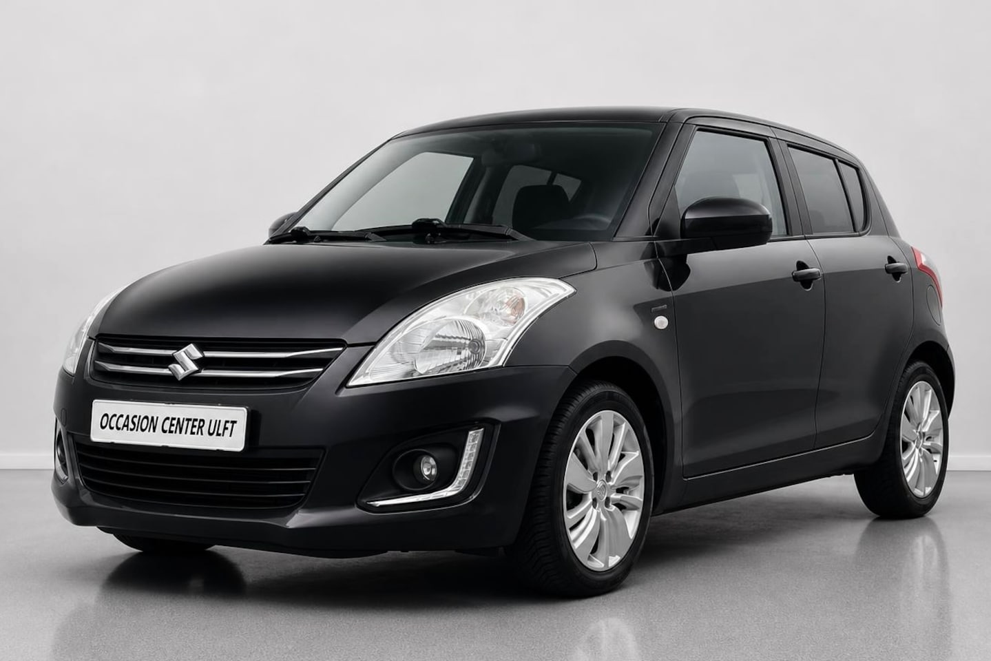 Suzuki Swift - X TRA / AIRCO / CLIMATE CONTR / LEDER / LED ... - AutoWereld.nl