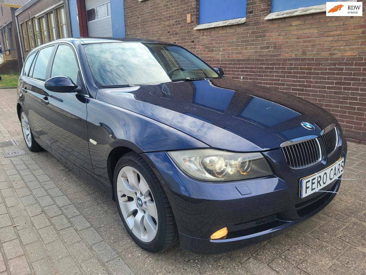 BMW 3-serie Touring - 325xi APK 17-2-27 Airco, cruise control Business Line - AutoWereld.nl