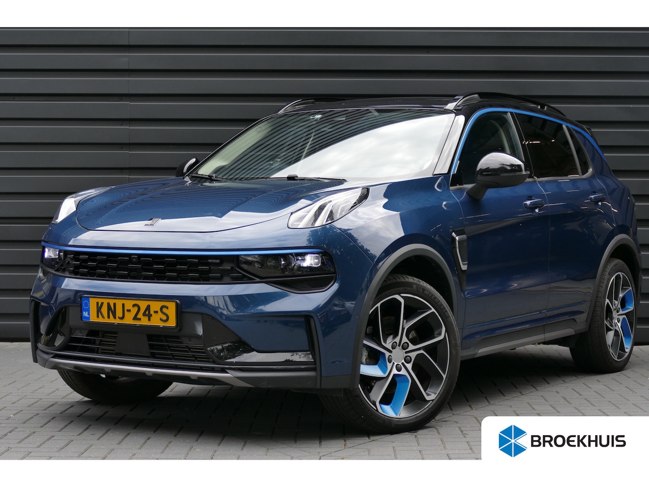 Lynk & Co 01 - 1.5 262PK PLUG-IN HYBRID AUTOMAAT / CAMERA V+A / PANO.DAK / KEYLESS / ELEKTR. ACHTERKLEP / - AutoWereld.nl