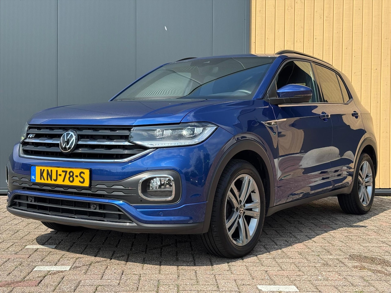 Volkswagen T-Cross - 1.5 TSI 150pk 7-DSG R-Line | ACC | Keyless | Camera | Virtual | Stoelverwarming | - AutoWereld.nl