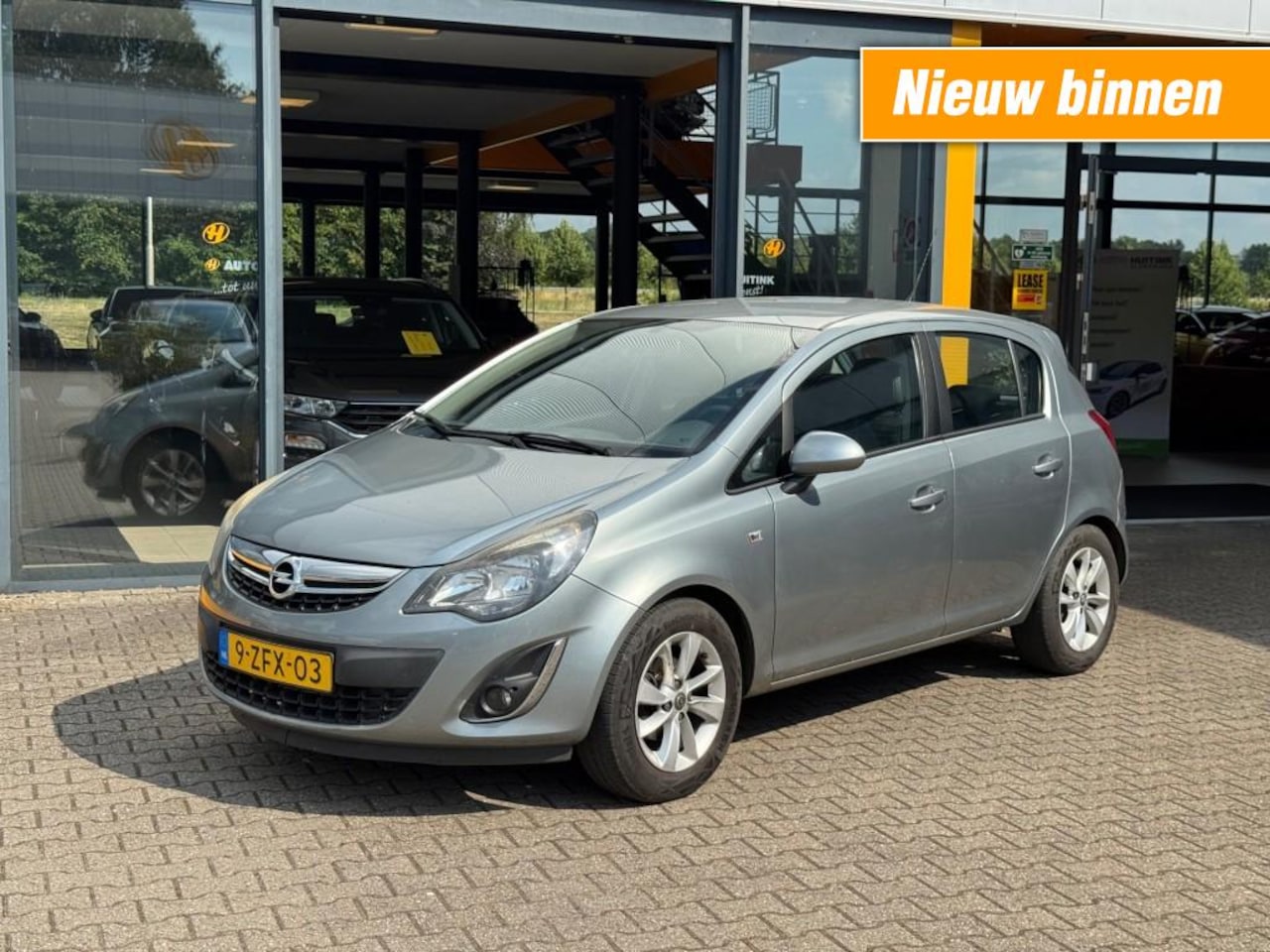 Opel Corsa - 1.2-16V Berlin - airco - cruisecontrol - AutoWereld.nl