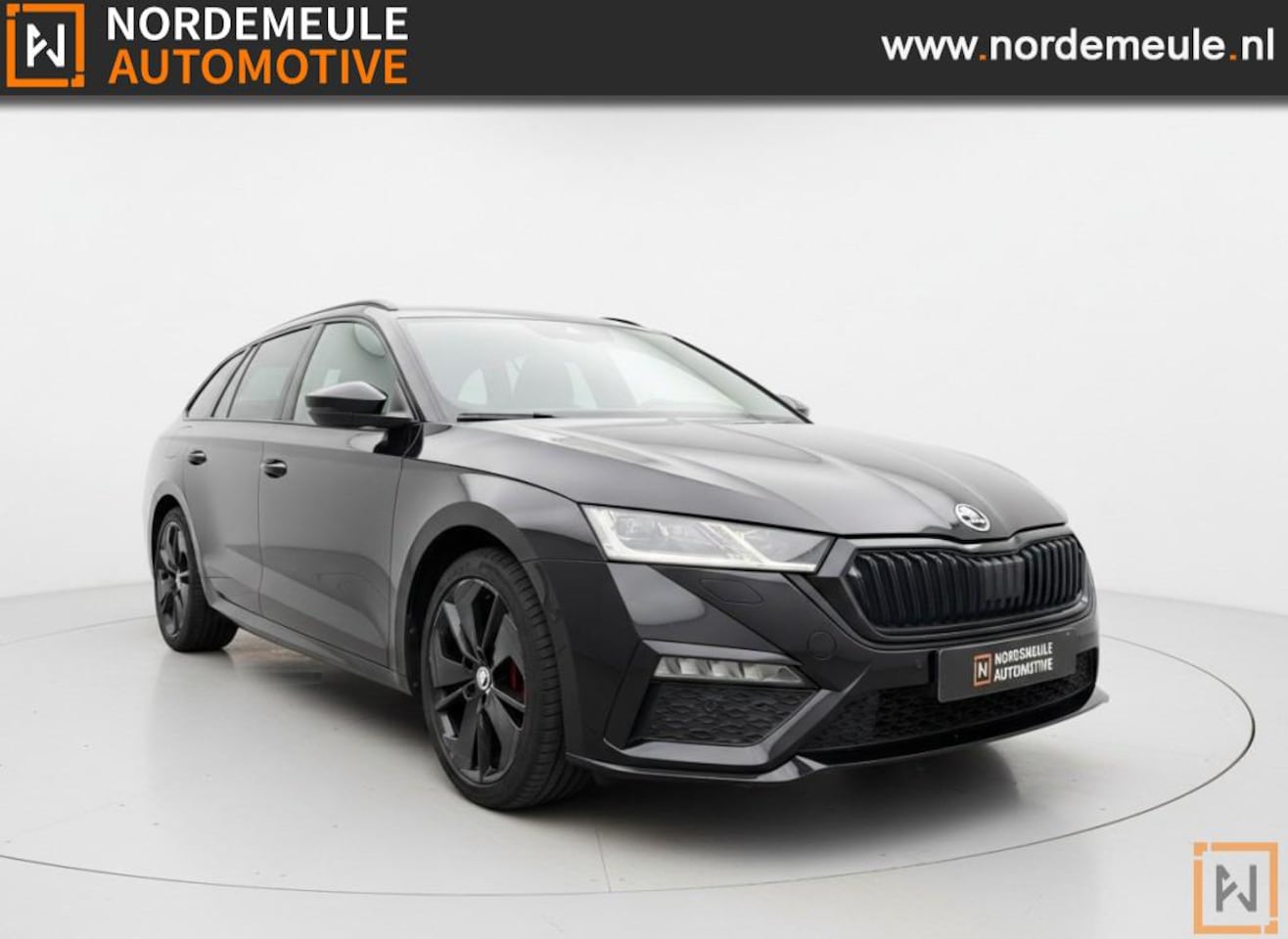 Skoda Octavia - 2.0 TSI RS. CARPLAY, PANO, ADAPTIVE - AutoWereld.nl