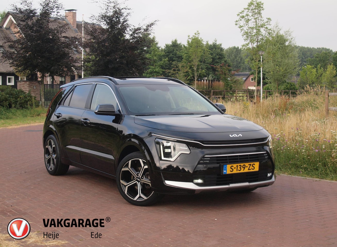 Kia Niro - 1.6 GDi Hybrid ExecutiveLine | Panoramadak | Camera | Harman Kardon | Head-Up Display | Ap - AutoWereld.nl