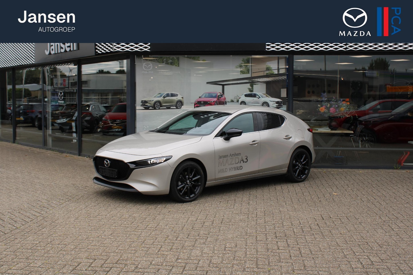 Mazda 3 - HB 2.0 e-SkyActiv-X 186 M Hybrid Nagisa , Demovoordeel € 8.640,-, Automaat, Bruin Leder, B - AutoWereld.nl
