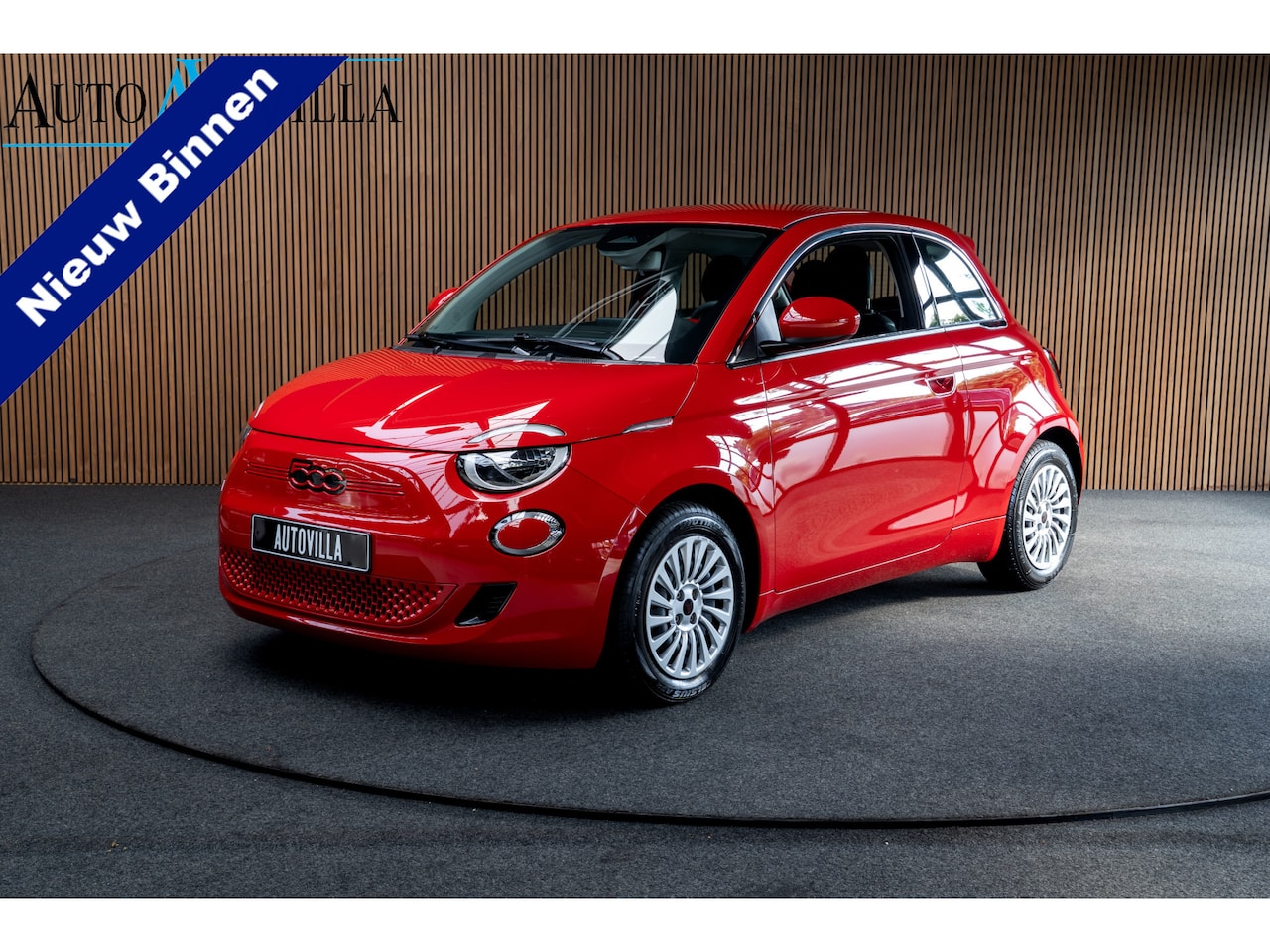 Fiat 500 - 24 kWh Navi Airco Stoelverwarming Cruise C. 3-Fase LED Carplay BTW auto SOH: 95,0% - AutoWereld.nl