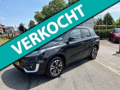 Suzuki Vitara - 1.5 Hybrid Style AUTOMAAT // Trekhaak // 10 jaar garantie // Panorama dak // Dealer onderh