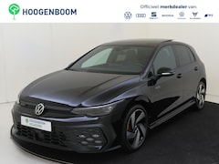Volkswagen Golf - 1.5 eHybrid GTE | SoH 100% | Panoramadak | Lederen stoelen ‘Vienna’ | Trekhaak | Head-up d