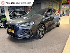 Ford Focus - 1.0 EcoBoost Hybrid ST Line / automaat / stuur en stoel verwarming / led