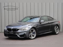 BMW 4-serie Coupé - M4 | 431PK | Head-up | Keyless-go | Carbon | Schaalstoelen | Memory | Carplay | Stoelverwa