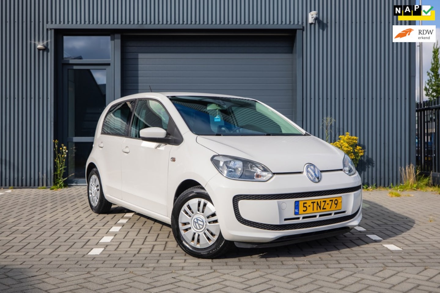 Volkswagen Up! - 1.0 move up! Airco|100% onderhouden|APK 2027 - AutoWereld.nl