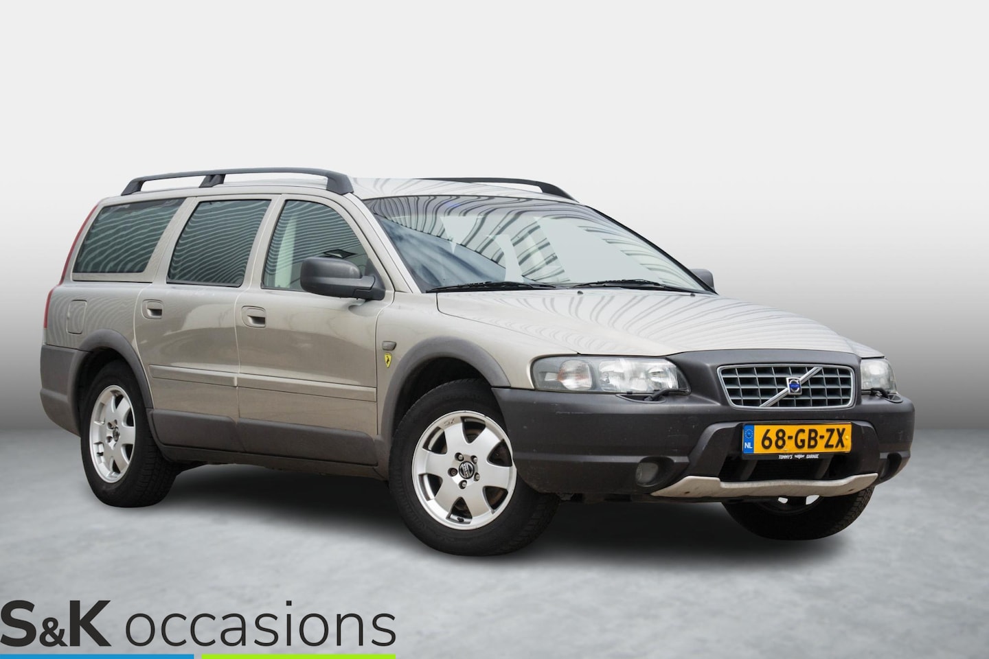Volvo V70 Cross Country - 2.4 T AWD Leder Trekhaak - AutoWereld.nl