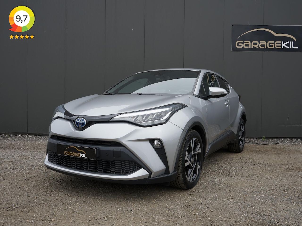 Toyota C-HR - 2.0 Hybrid Dynamic Dealer onderh. / Camera / Stoel+ stuur verw. / Privacy glass / Keyless - AutoWereld.nl