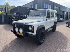Land Rover Defender 110 - 2.5 TD5 DC E Sidebars Airco Stand verw