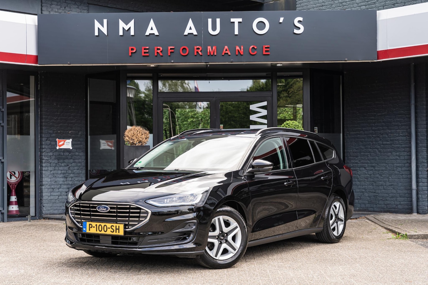 Ford Focus Wagon - 1.0 EcoBoost Hybrid Connected NL AUTO, CRUISE, NIEUW MODEL, ZEER ZUINIG, CARPLAY - AutoWereld.nl