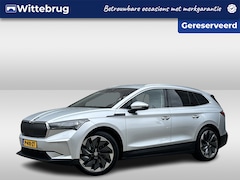 Skoda Enyaq iV - 80 204PK First Edition / SOH 86% / Navigatie / Camera / Parkeersensoren V+A / Zwenkbare tr