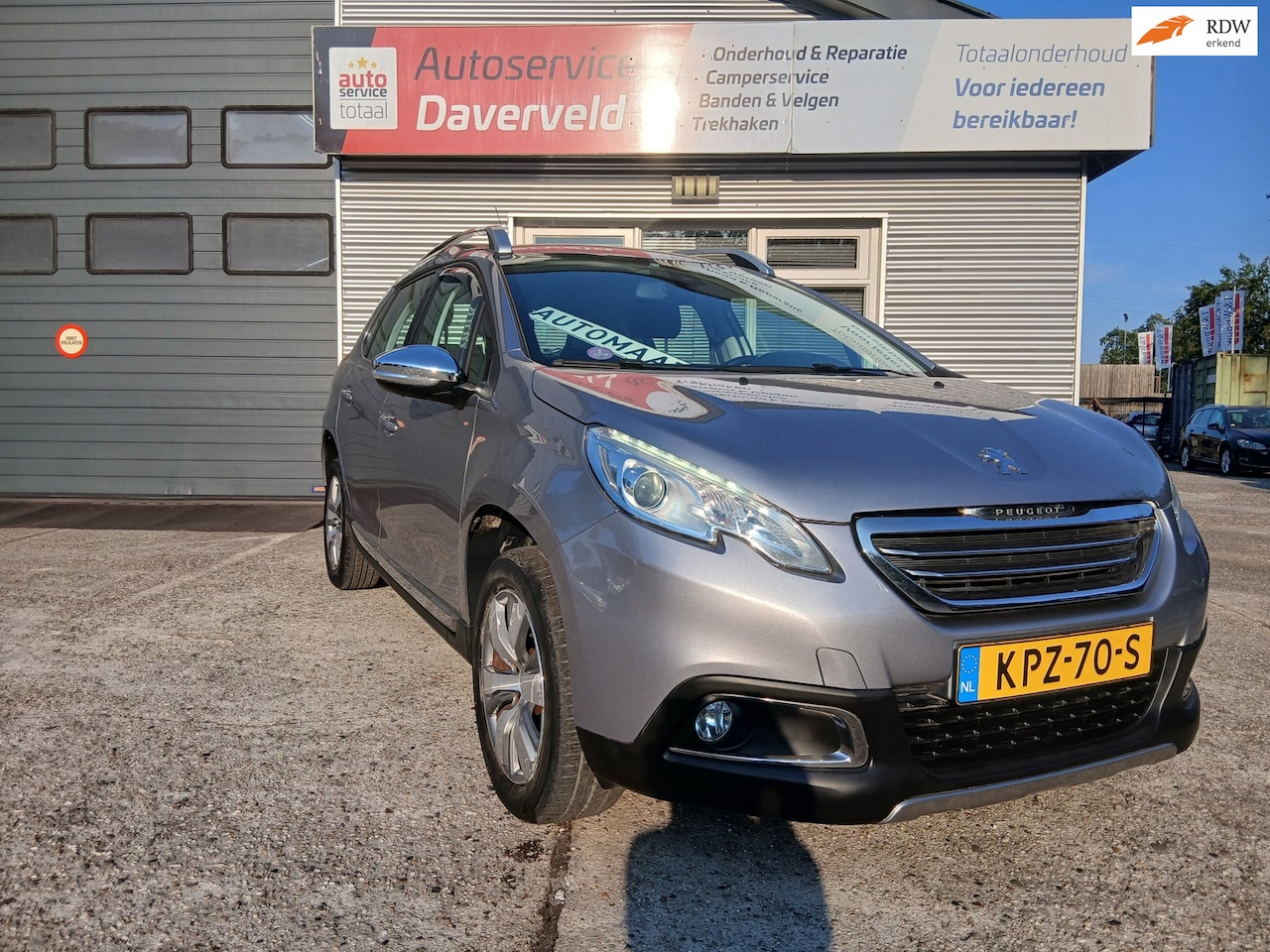 Peugeot 2008 - 1.2 PureTech Allure 1.2 PureTech Allure, nieuwe distributieset, nieuwe Apk, met onderhoudsbeurt. - AutoWereld.nl