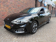 Ford Focus Wagon - 1.5 EcoBoost ST Line Automaat|PDC|18 Inch|Trekhaak
