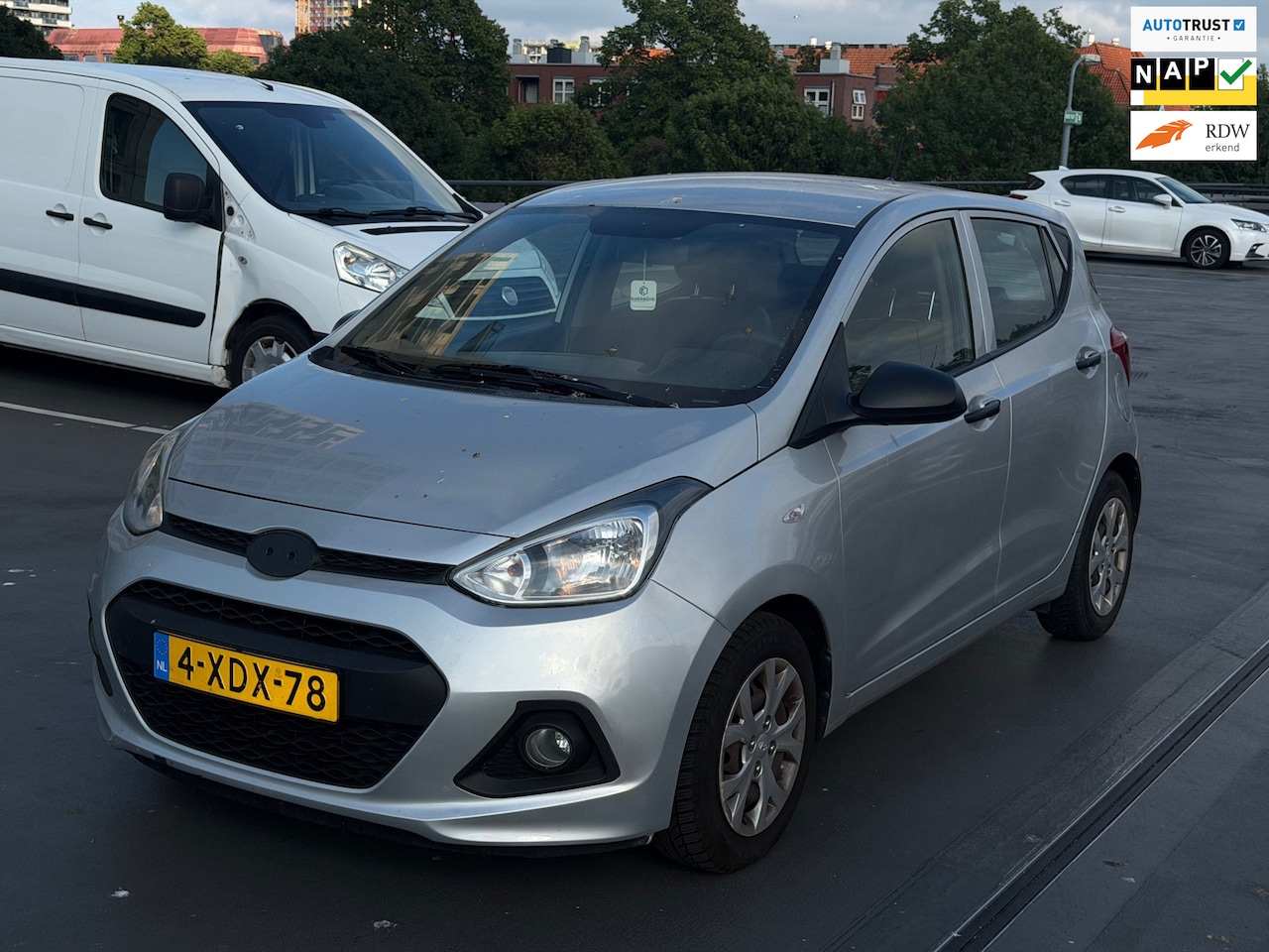 Hyundai i10 - 1.0i i-Motion Airco Nieuwe Koppeling Rijdt Schakelt Goed Nette Staat - AutoWereld.nl