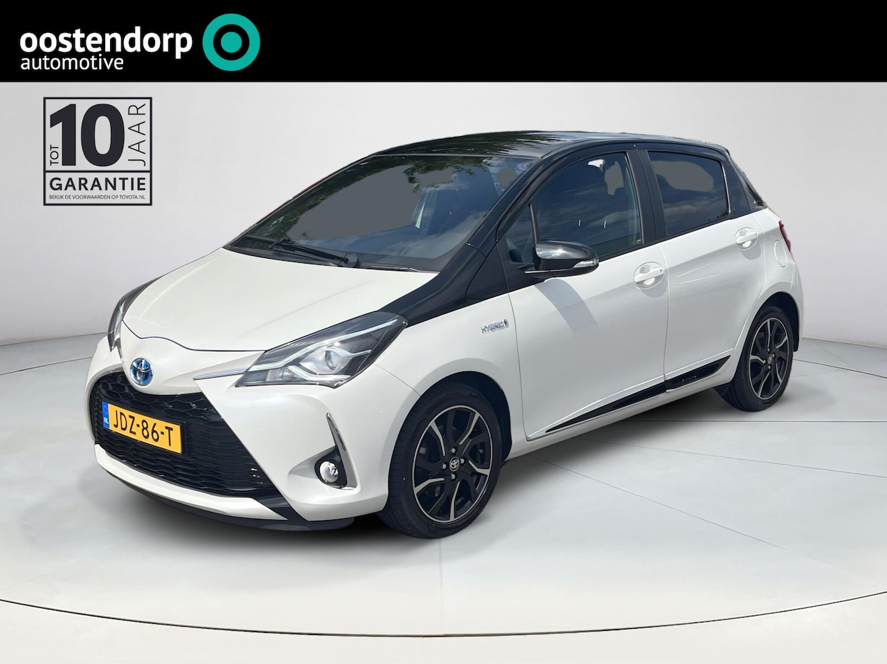 Toyota Yaris - 1.5 Hybrid Bi-Tone | Navigatie | Stoelverwarming | Camera - AutoWereld.nl