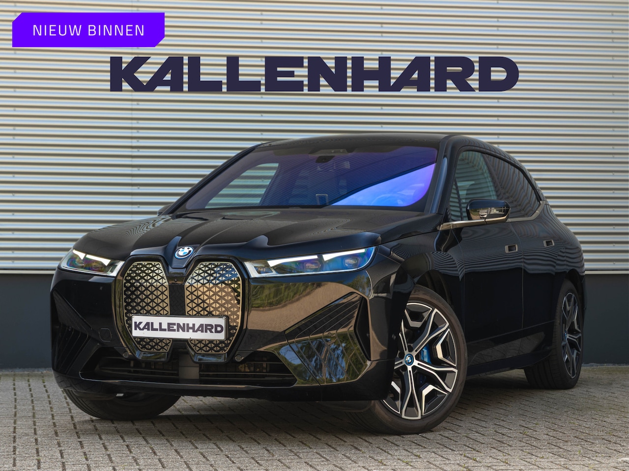 BMW iX - xDrive50 - Luchtvering - Integral Active Steering - Driving Ass Prof - Pano - AutoWereld.nl